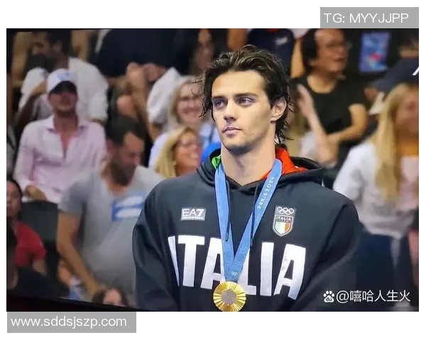 意大利足球队现役球星介绍及其代表性表现解析
