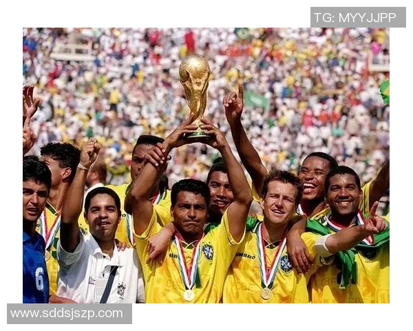 各大足球巨星背后的传奇故事与职业生涯历程深度剖析 各大足球巨星背后的传奇故事与职业生涯历程深度剖析